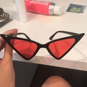 Red cat eye sun glasses